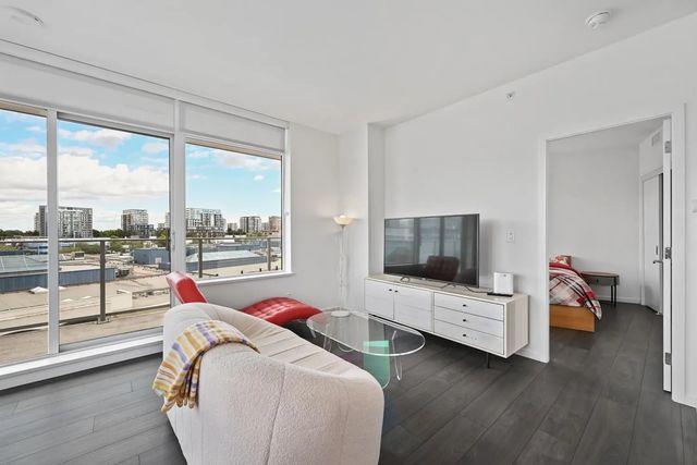 6200 Minoru Boulevard 405, Richmond