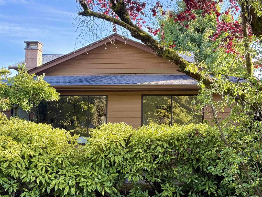 9560 Glendower Drive, Richmond
