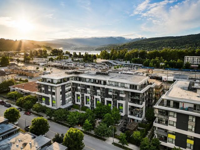 3018 St George Street 605, Port Moody