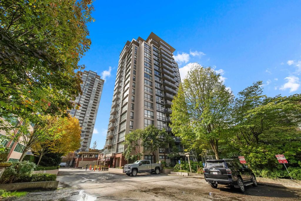 2959 Glen Drive 805, Coquitlam