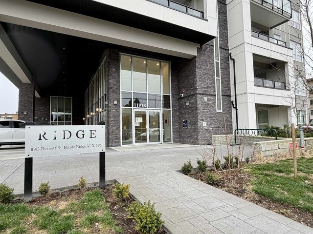 11913 Burnett Street 105, Maple Ridge