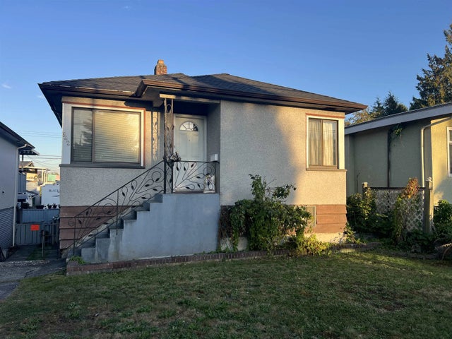 942 Nanaimo Street, Vancouver