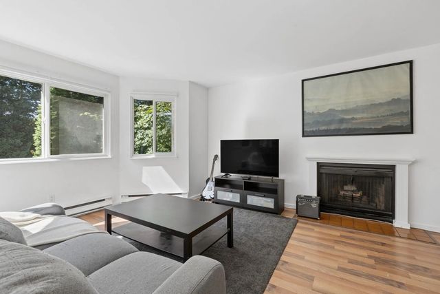 9880 Manchester Drive 405, Burnaby
