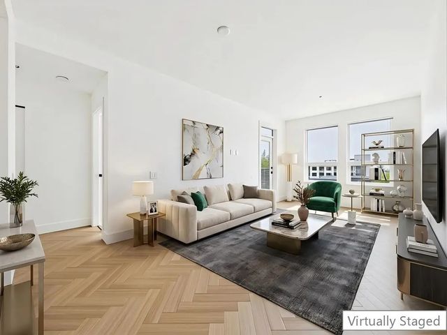 9228 Slopes Mews 212, Burnaby