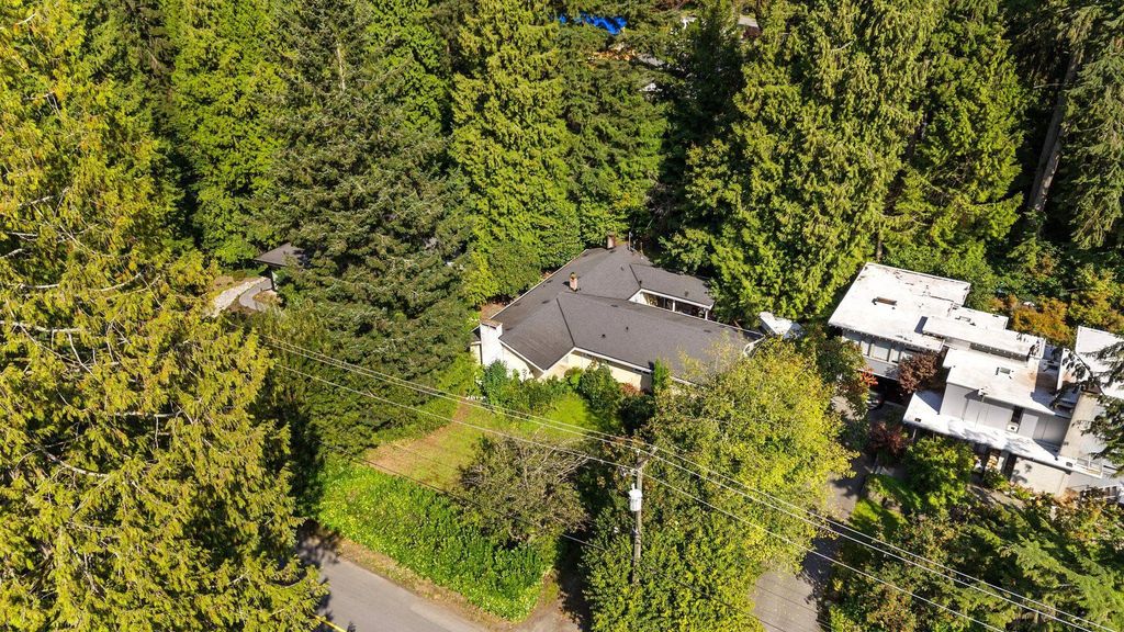 355 Mathers Avenue, West Vancouver
