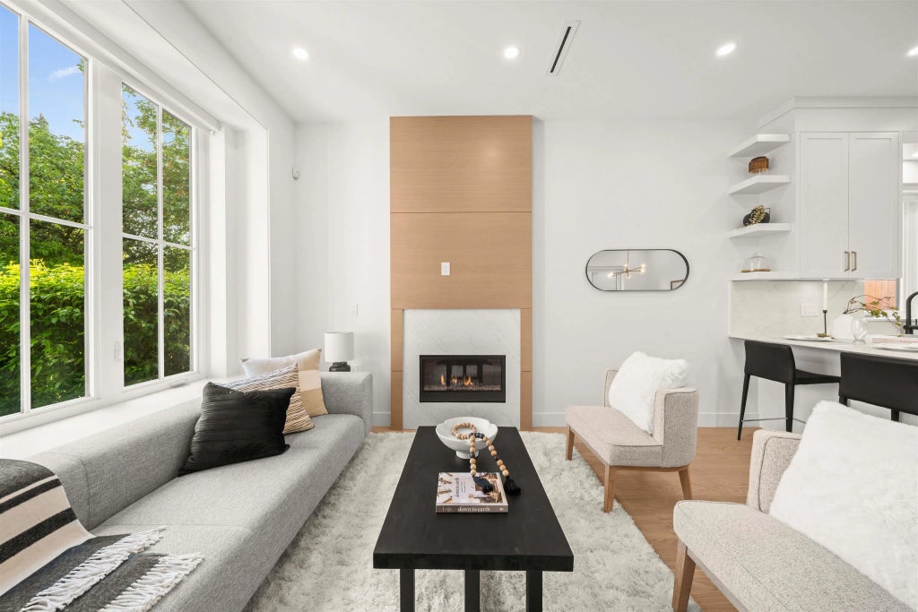 312 E 40th Avenue 1, Vancouver