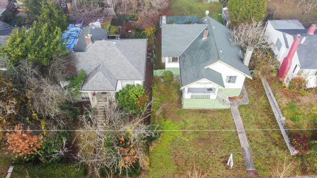 438 W 14th Street, North Vancouver