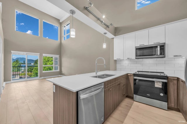 22562 121 Avenue 401, Maple Ridge