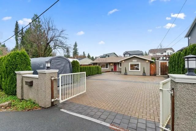 24055 Fern Crescent, Maple Ridge