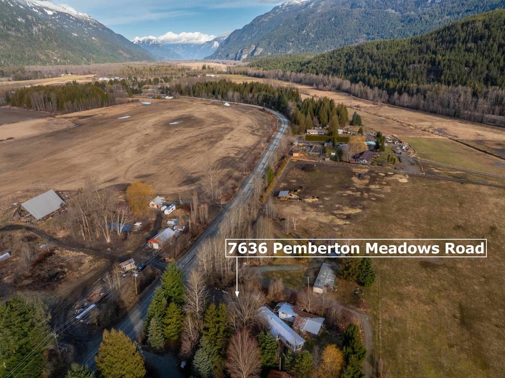 7636 Pemberton Meadows Road, Pemberton
