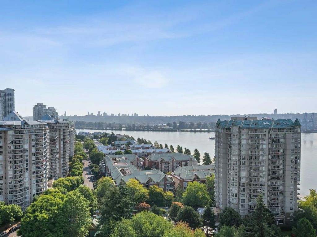 10 Laguna Court 2102, New Westminster