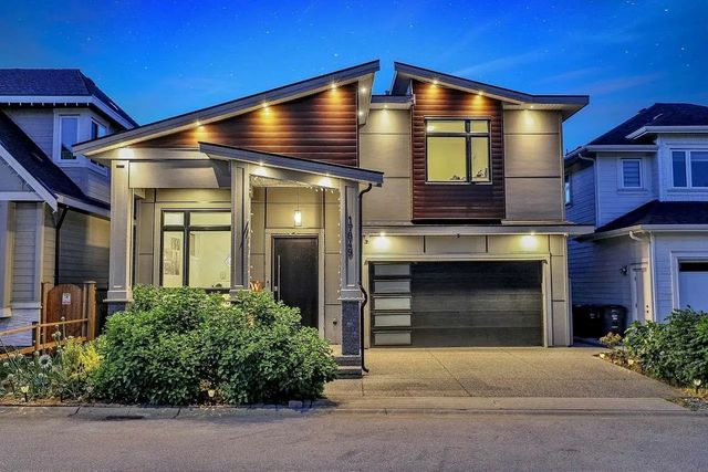 17849 E Barnston Drive, Surrey