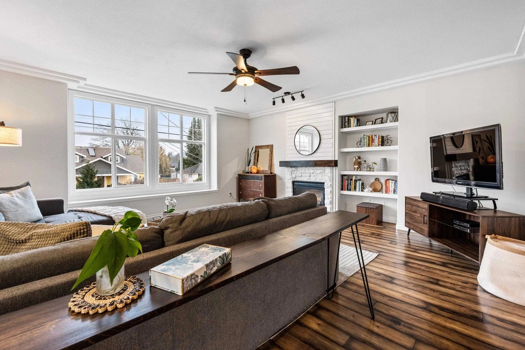 45658 Lewis Avenue B, Chilliwack