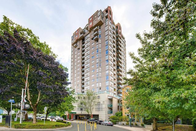 10 Laguna Court 2205, New Westminster