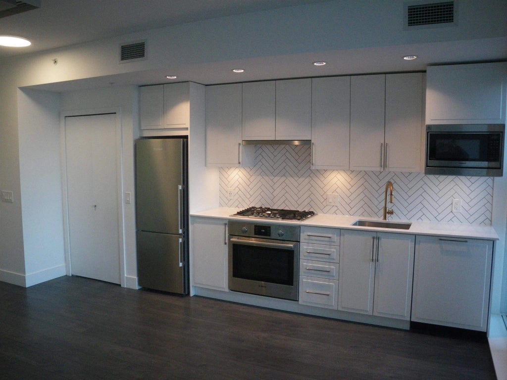 2435 Kingsway 316, Vancouver