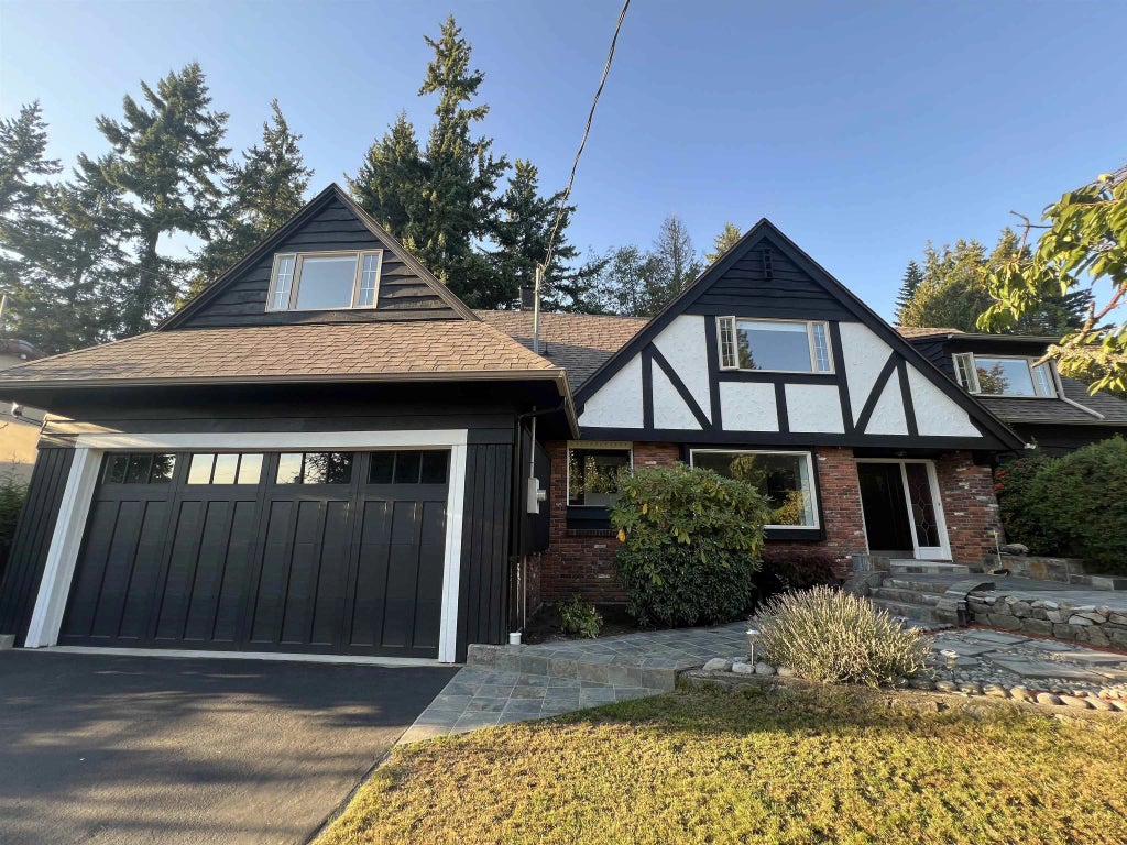 3791 Southridge Avenue, West Vancouver