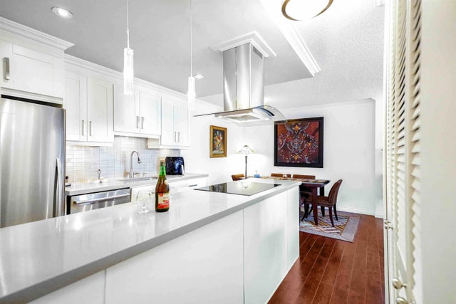 2020 Fullerton Avenue 306, North Vancouver