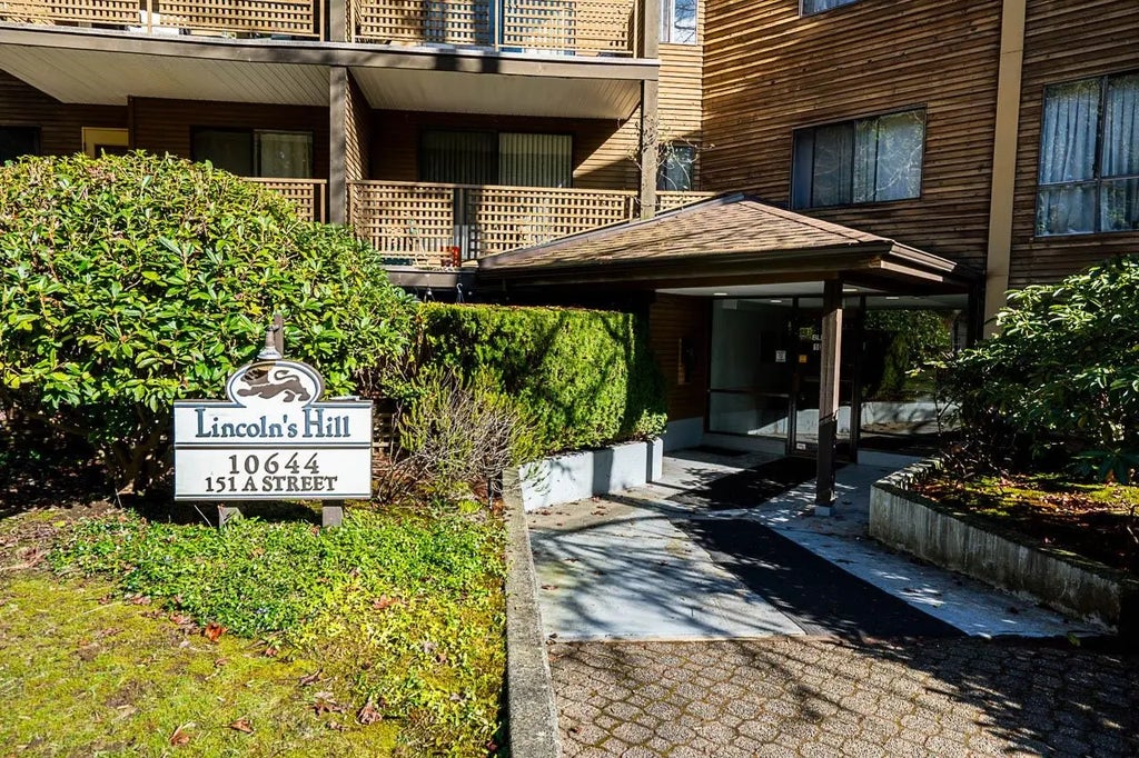 10644 151a Street 106, Surrey