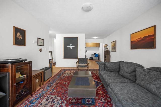 170 E 3rd Street 115, North Vancouver
