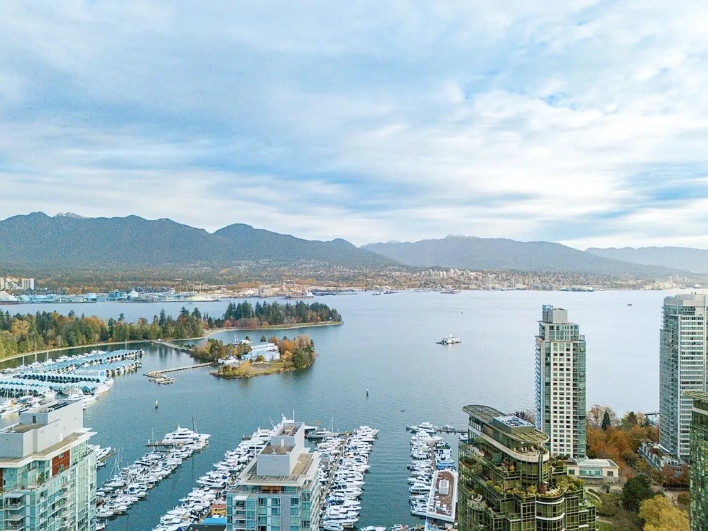 1333 W Georgia Street 906, Vancouver