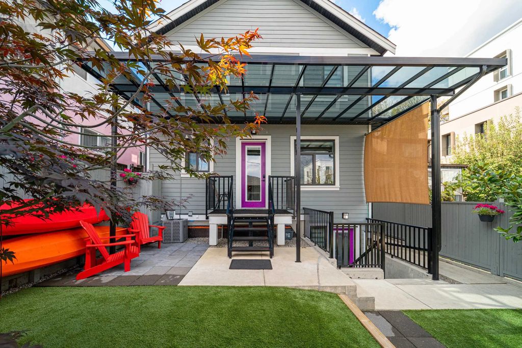 960 Renfrew Street, Vancouver