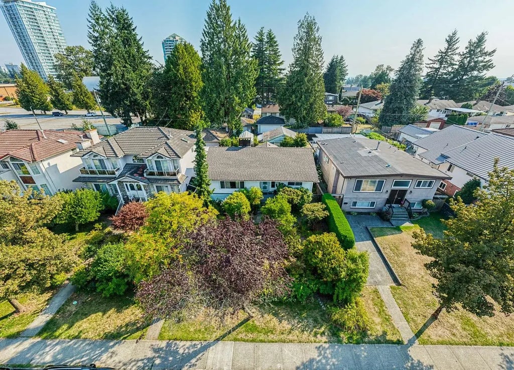 6544 Elwell Street, Burnaby