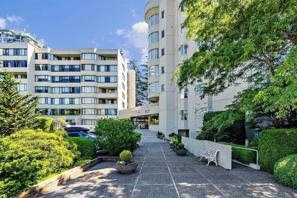 1442 Foster Street 113, White Rock