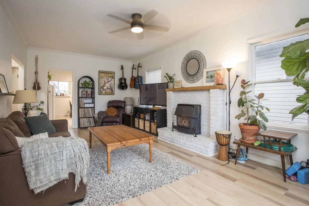 1976 Warwick Avenue, Port Coquitlam