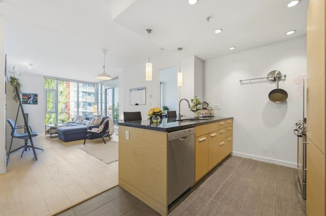 2528 Maple Street 403, Vancouver