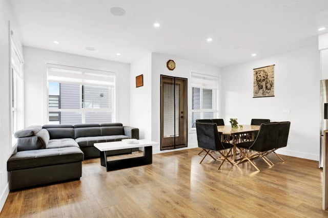 7177 194a Street 11, Surrey