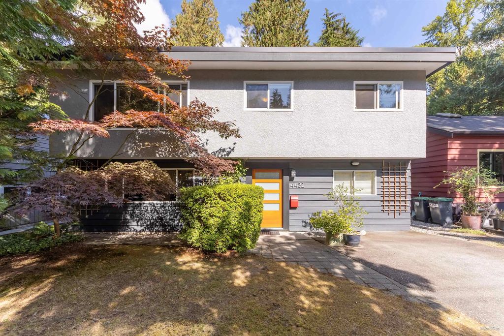 4482 Cove Cliff Road, North Vancouver
