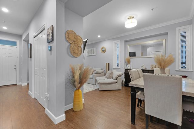 23942 Dewdney Trunk Road, Maple Ridge
