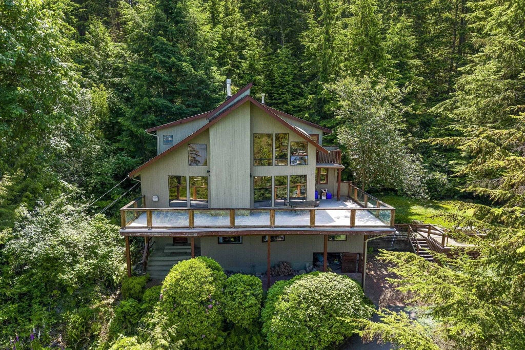 3456 Main Avenue, Belcarra
