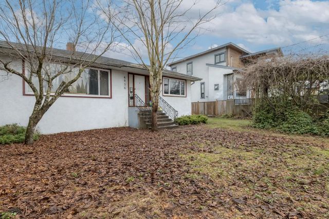 4856 Smith Avenue, Burnaby