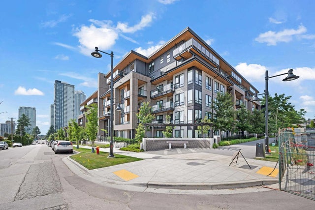 615 Cottonwood Avenue 412, Coquitlam