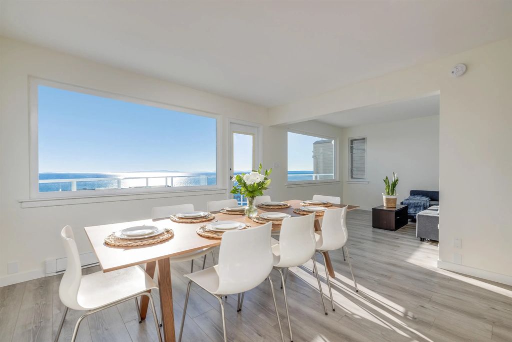 15152 Victoria Avenue, White Rock