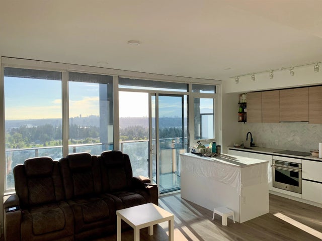 10448 University Drive 2910, Surrey