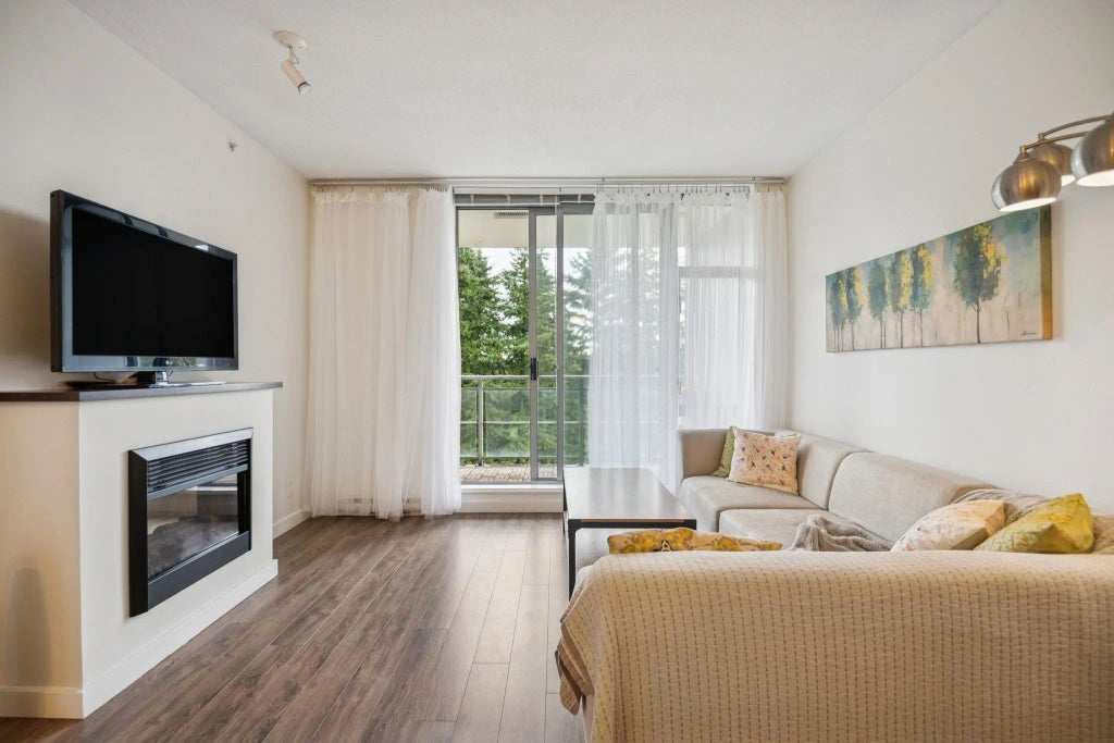 280 Ross Drive, New Westminster