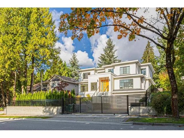 8267 Government Road, Burnaby