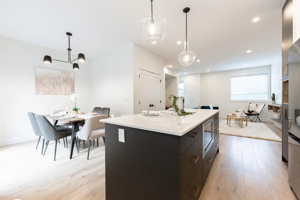 16358 23a Avenue 7, Surrey