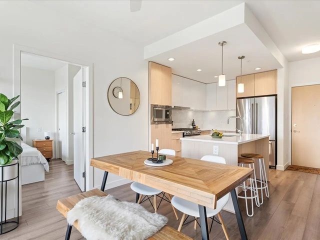 2188 Madison Avenue 307, Burnaby