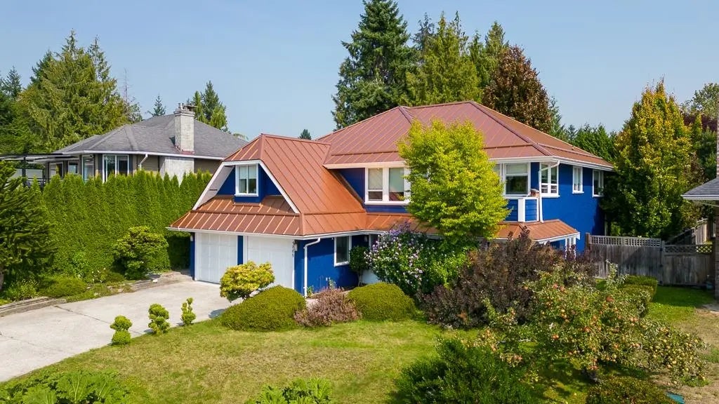 4868 Bluegrouse Drive, Sechelt