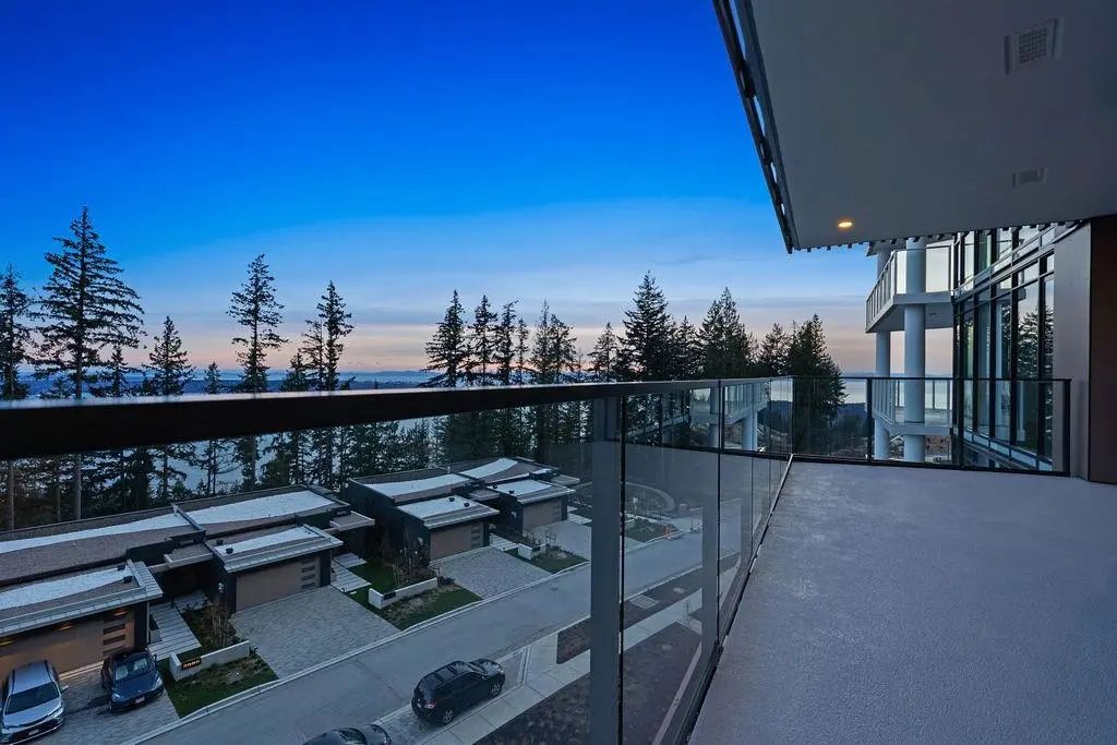 3963 Uplands Way 602, West Vancouver