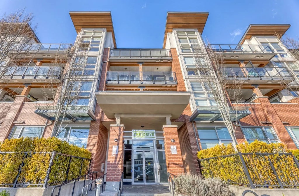 1182 W 16th Street 302, North Vancouver