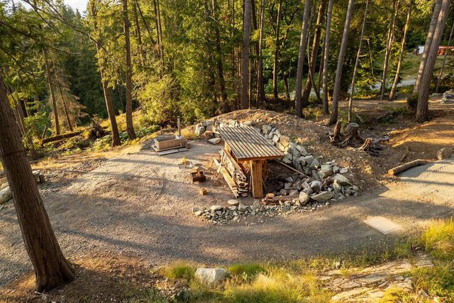 1701 Joan Audrey Lane, Bowen Island