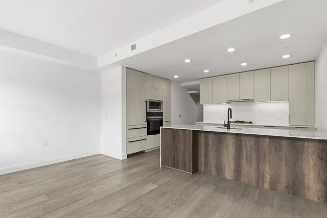3590 W 39th Avenue 304, Vancouver