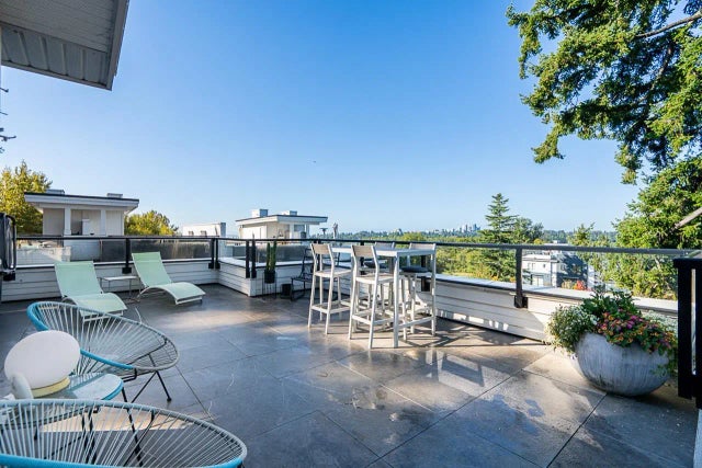 2218 Oak Meadows Drive 235, Surrey