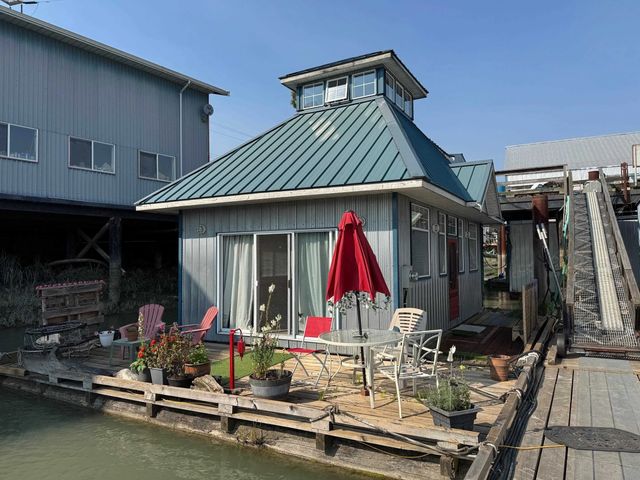 23220 Dyke Road, Richmond