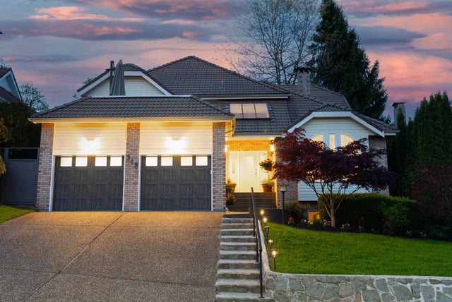 318 Roche Point Drive, North Vancouver