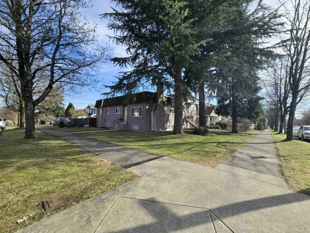 2414 E 5th Avenue, Vancouver